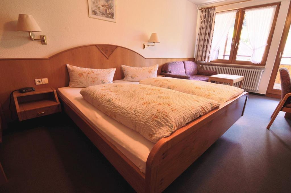 Hirschen-Dorfmuehle Hotell Biederbach Baden-Württemberg Rom bilde